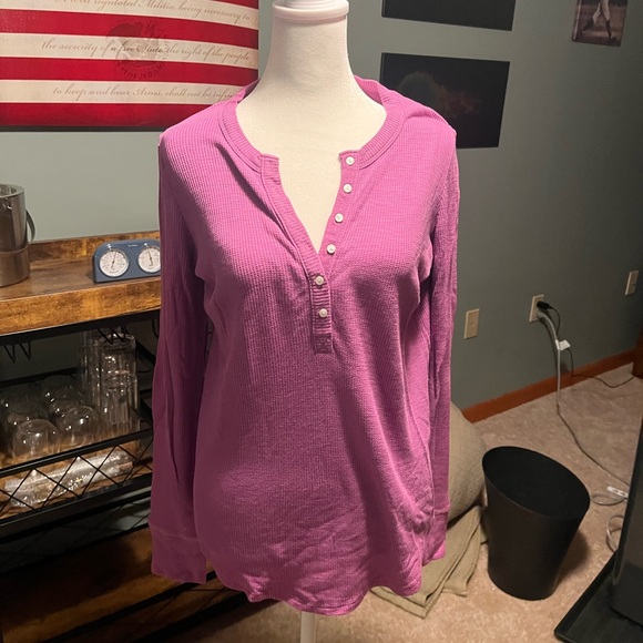 American Eagle NWT size medium pink Henley - Picture 1 of 4